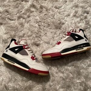 Air Jordan 4 Fire Red - Spike Lee Edition Sneakers